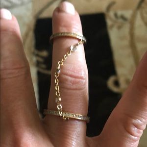 Henri Bendel ring